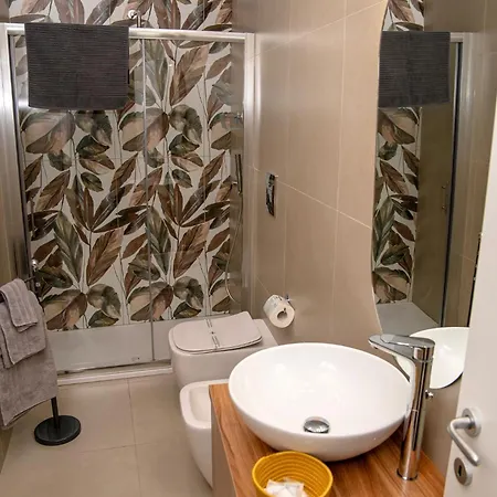 Domus Carmela Bed & Breakfast 4*