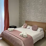 Domus Carmela 4* Naples