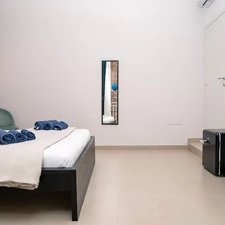 Domus Carmela 4* Nápoles